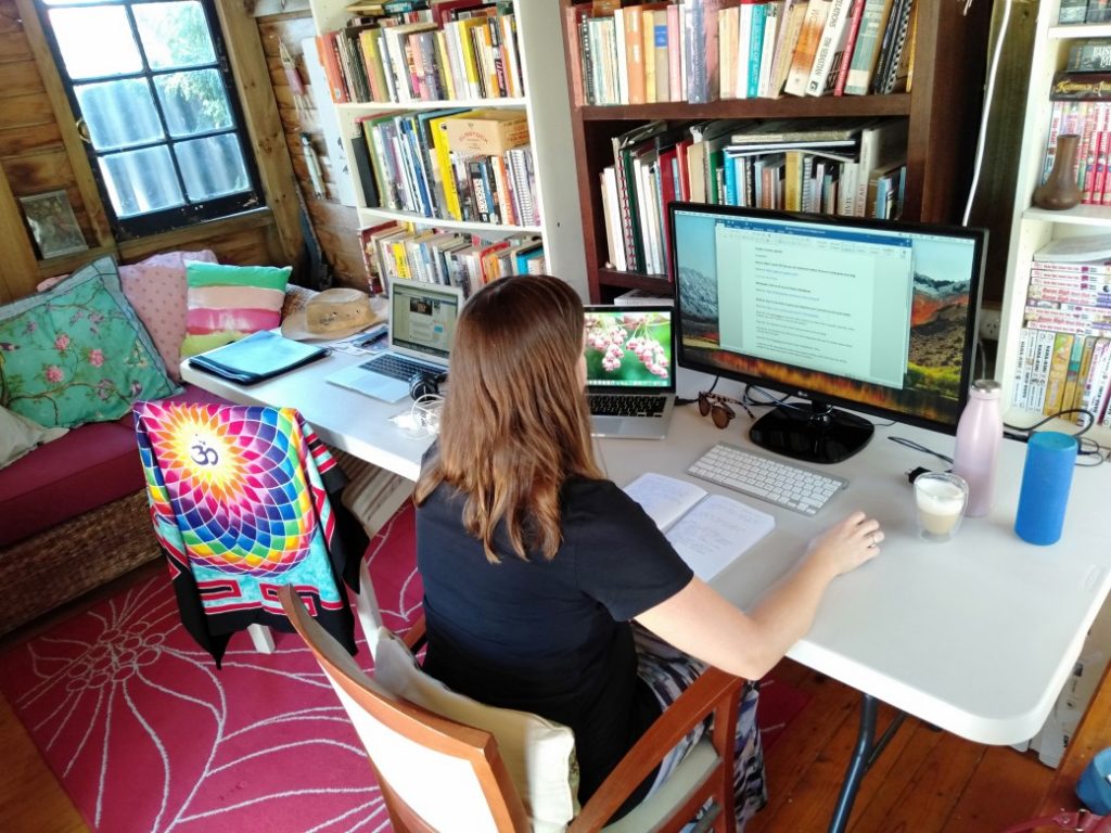 Carmen working with her favourite online tools.